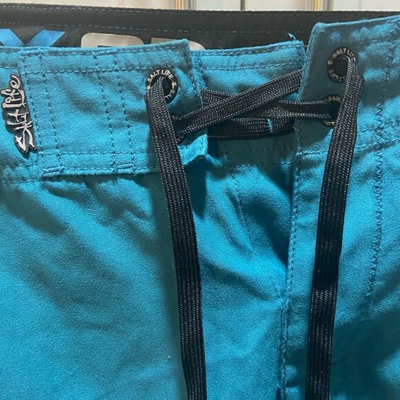 Salt Life Mens SLX/OD Board-shorts Size 30 Surf Skull Print Blue - Picture 2 of 9